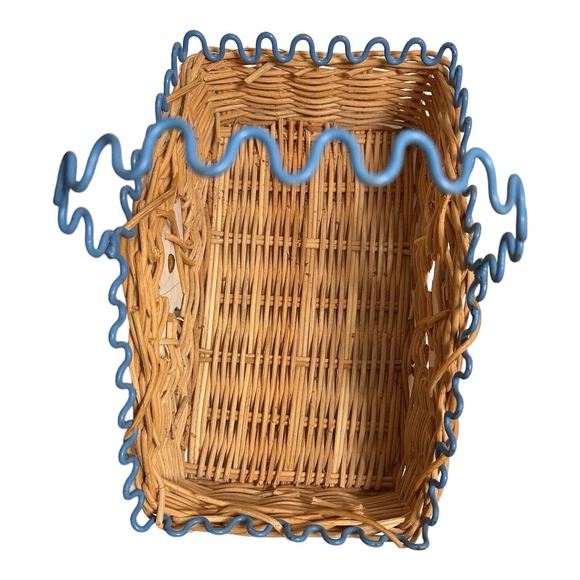 Rustic Farmhouse Market Beachy Basket Oval Tropical Fish Woven Wicker Handle - Picture 7 of 16